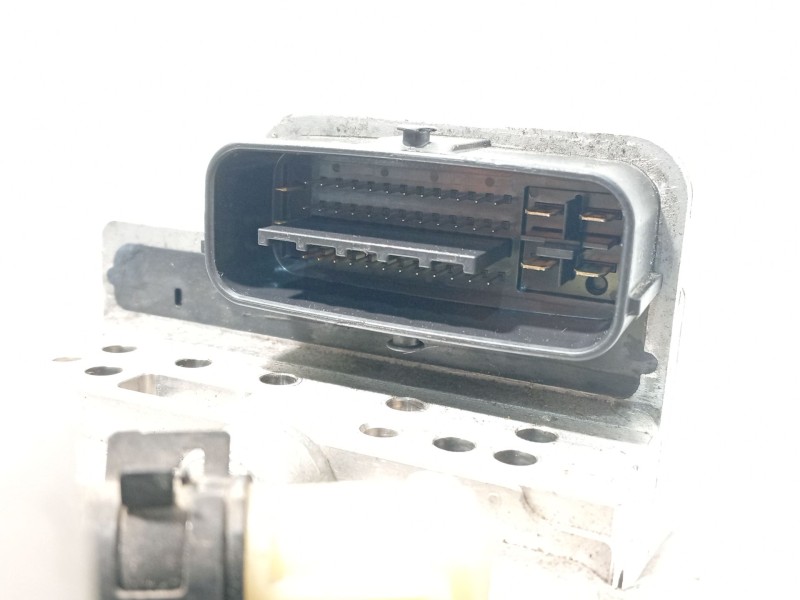 Recambio de abs para toyota yaris hsd active referencia OEM IAM 4721052370 4727047030 A16F282