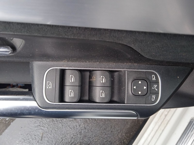 mercedes-benz clase b sports tourer (w247) del año 2021