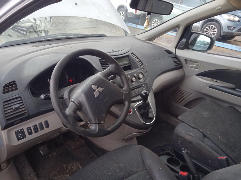 mitsubishi grandis (na_w) del año 2005