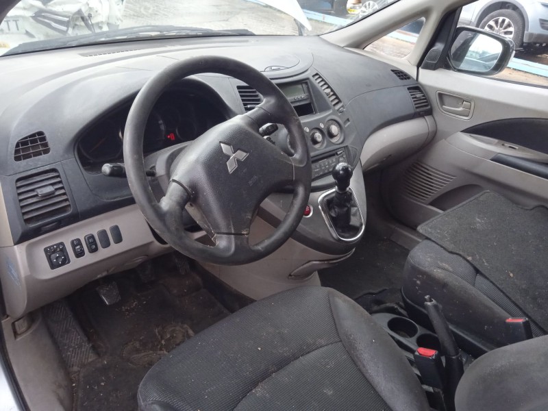 mitsubishi grandis (na_w) del año 2005