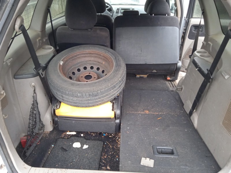 mitsubishi grandis (na_w) del año 2005