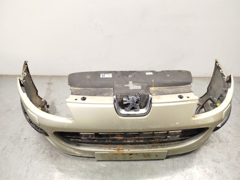 Recambio de paragolpes delantero para peugeot 407 sw (6e_, 6d_) 2.0 hdi 135 referencia OEM IAM 7401RC  
