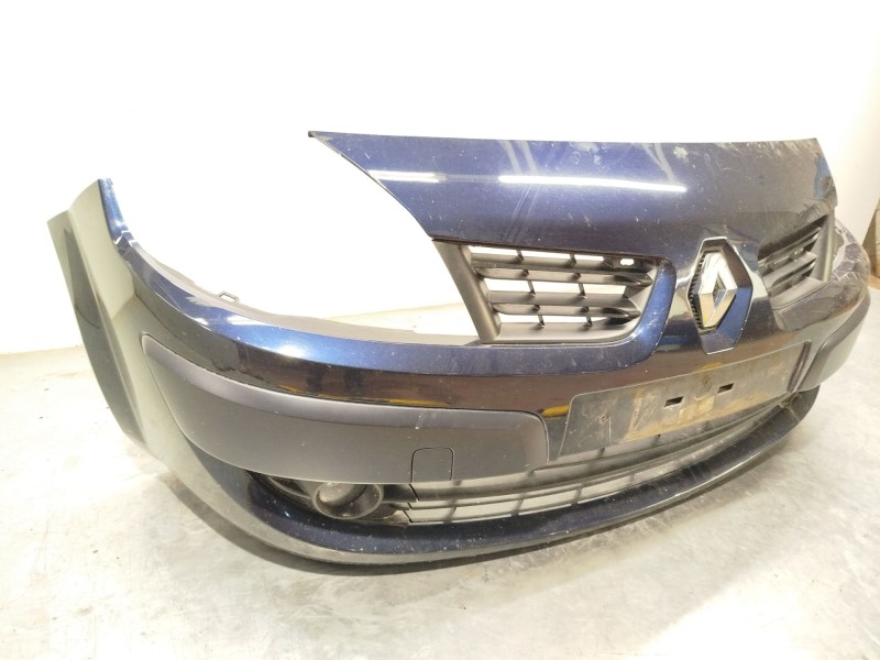 Recambio de paragolpes delantero para renault grand scénic ii (jm0/1_) 1.6 referencia OEM IAM 7701477299  