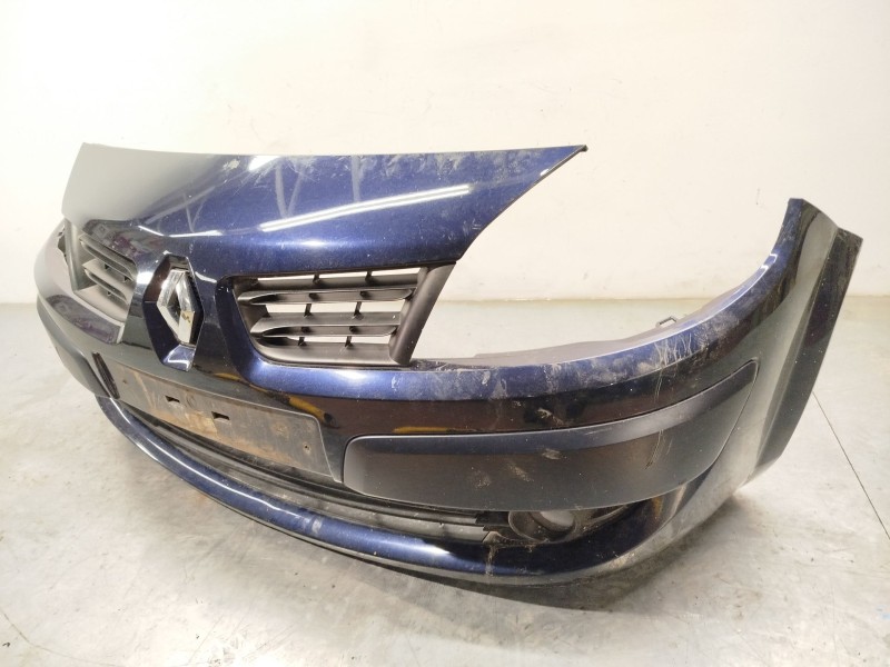 Recambio de paragolpes delantero para renault grand scénic ii (jm0/1_) 1.6 referencia OEM IAM 7701477299  
