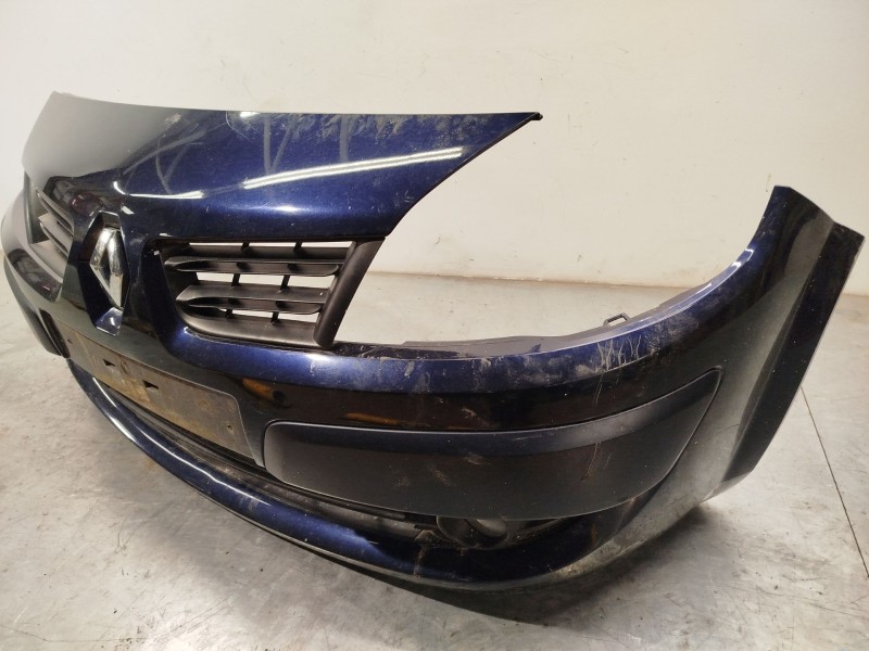 Recambio de paragolpes delantero para renault grand scénic ii (jm0/1_) 1.6 referencia OEM IAM 7701477299  