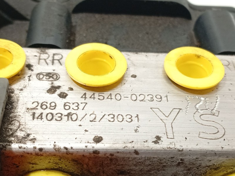 Recambio de abs para toyota auris active referencia OEM IAM 4454002391 0265956014 269637