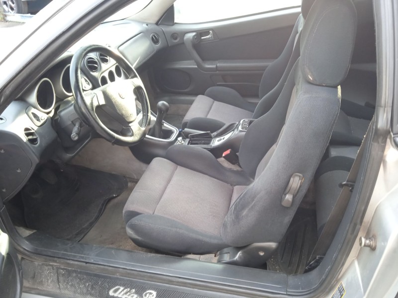 alfa romeo gtv (916_) del año 1999