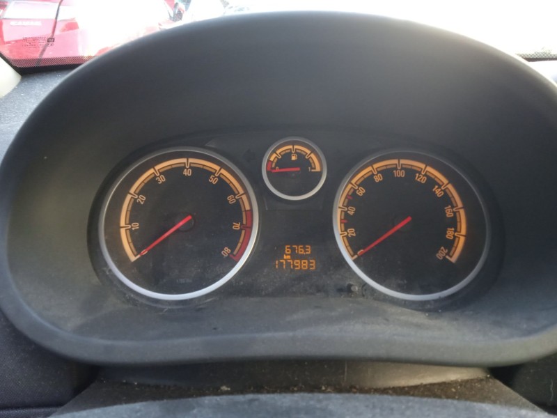 opel corsa d (s07) del año 2007