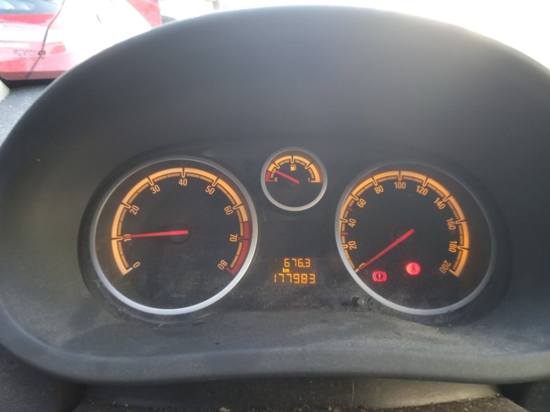 opel corsa d (s07) del año 2007