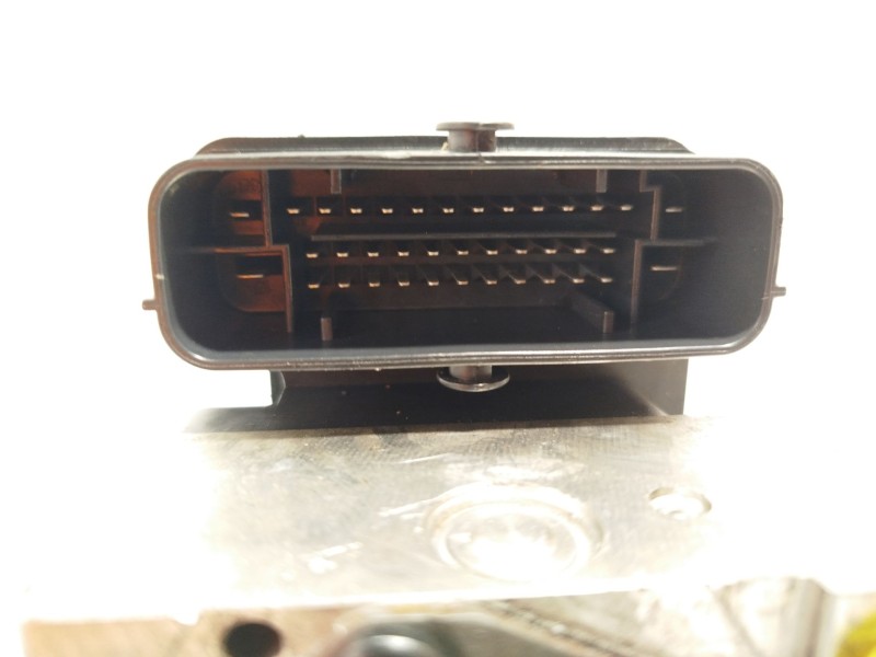 Recambio de abs para hyundai i30 (fd) 1.6 crdi referencia OEM IAM 589202L320 6158944200 2L58920200