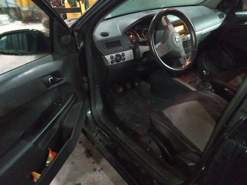 opel astra h (a04) del año 2005