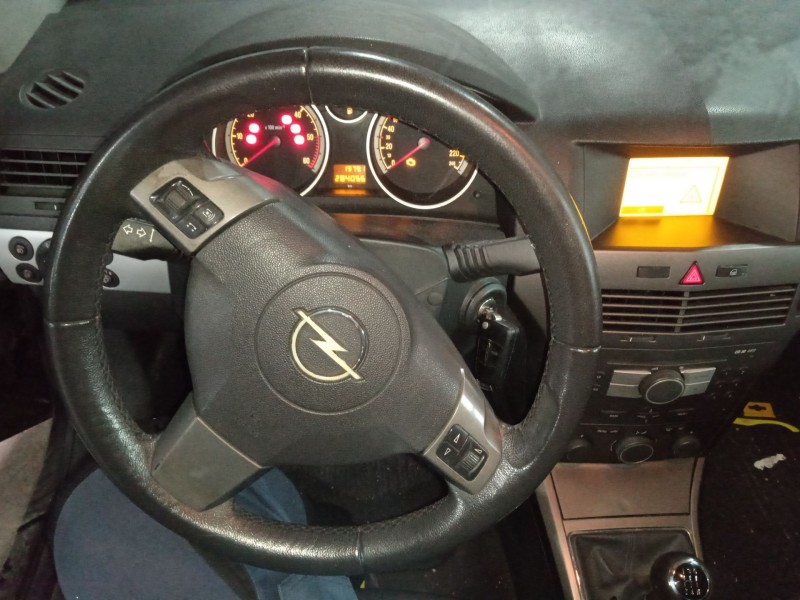 opel astra h (a04) del año 2005