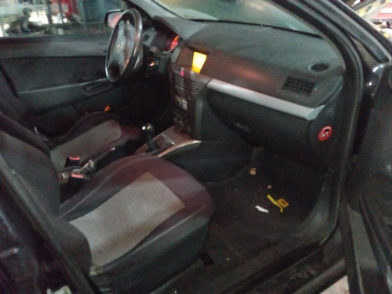 opel astra h (a04) del año 2005