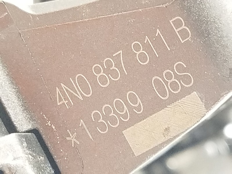 Recambio de maneta exterior trasera izquierda para audi e-tron (gen) 50 quattro referencia OEM IAM 4M8837205BGRU  