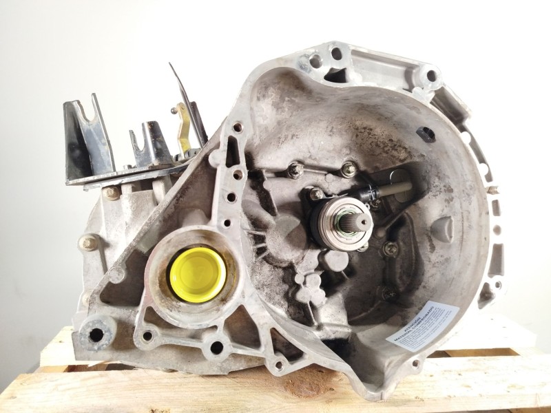 Recambio de caja cambios para nissan micra iii (k12) 1.2 16v referencia OEM IAM JH3103 32010AX603 