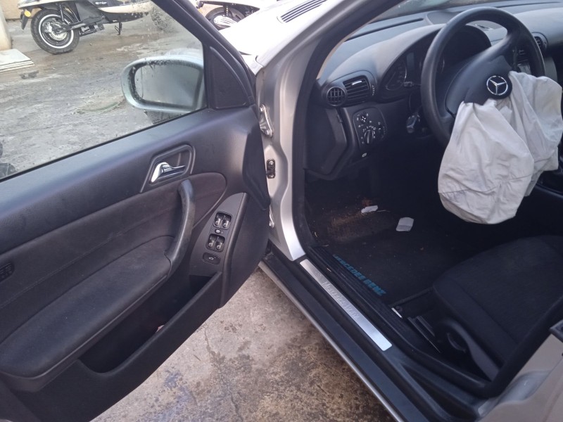 mercedes-benz clase c (w203) del año 2005