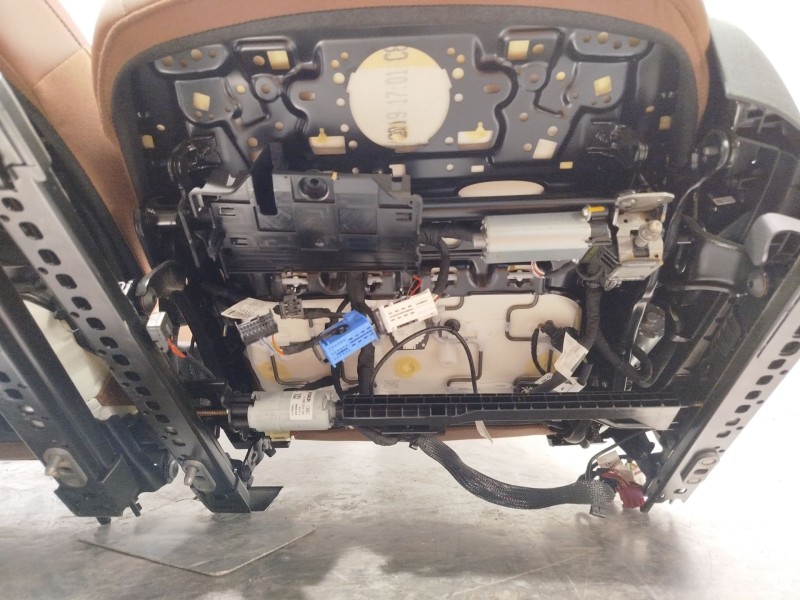 Recambio de juego asientos completo para audi e-tron (gen) 50 quattro referencia OEM IAM NOREF  