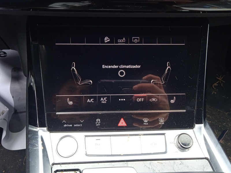 Recambio de pantalla multifuncion para audi e-tron (gen) 50 quattro referencia OEM IAM 4KE919603A  