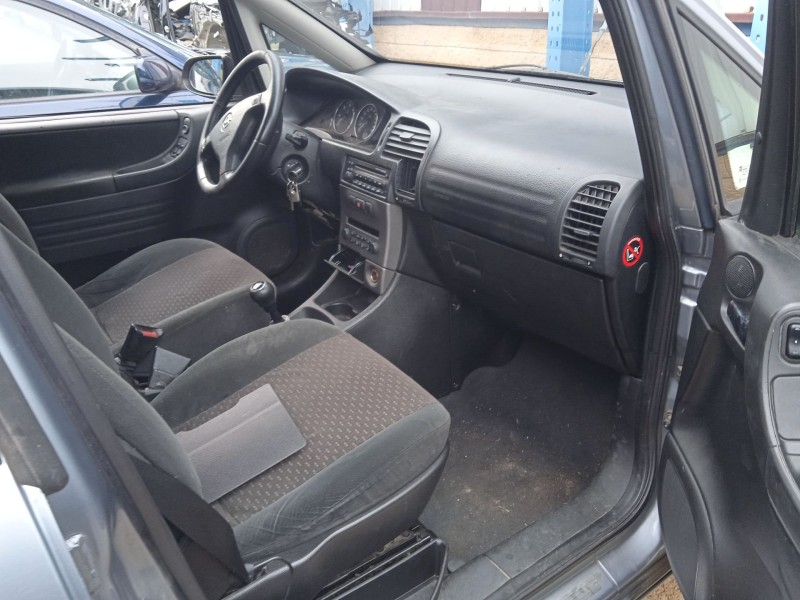 opel zafira a monospace (t98) del año 2004