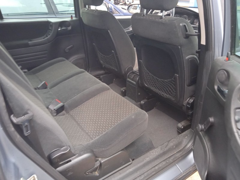 opel zafira a monospace (t98) del año 2004