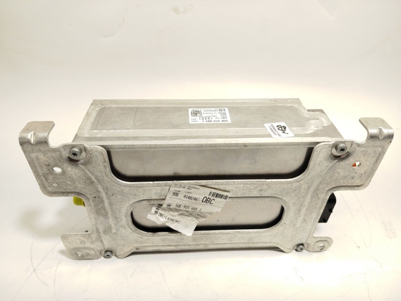 Recambio de convertidor potencia para audi e-tron (gen) 50 quattro referencia OEM IAM 5QE915684J  