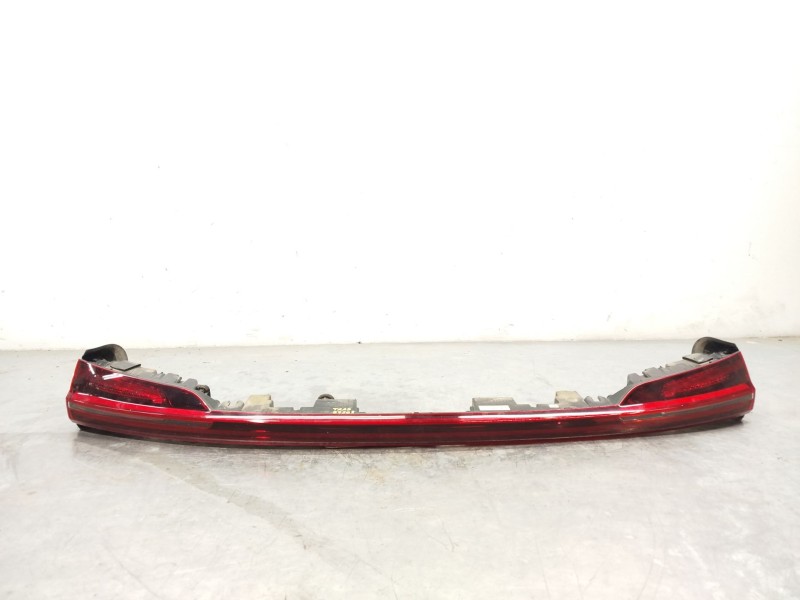 Recambio de piloto trasero central para audi e-tron (gen) 50 quattro referencia OEM IAM 4KE945095D  81790203