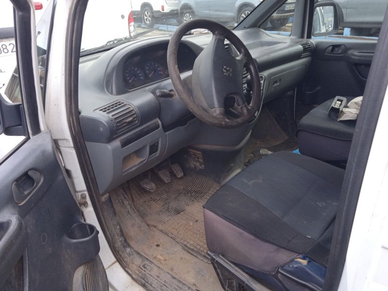 peugeot expert (224_) del año 2004