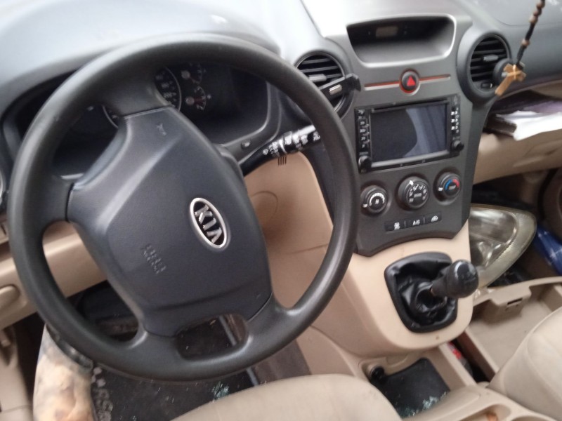 kia carens iii monospace (un) del año 2008