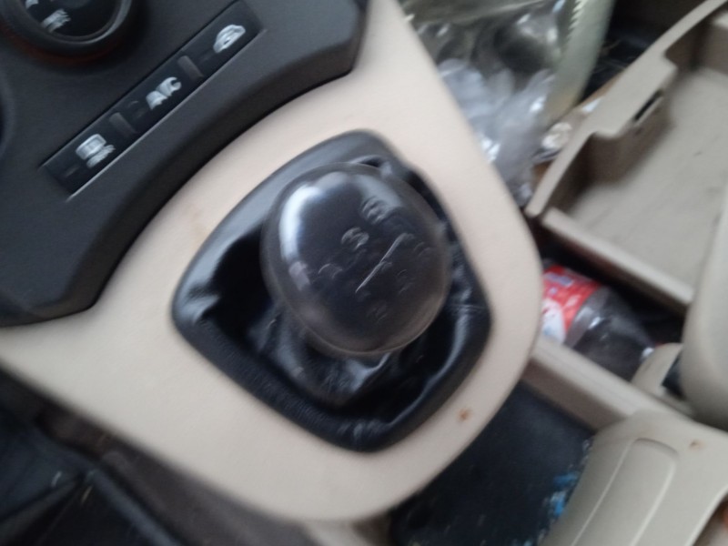 kia carens iii monospace (un) del año 2008