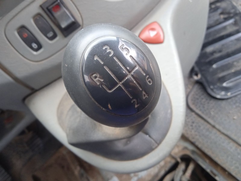 opel vivaro a caja/chasis (x83) del año 2009