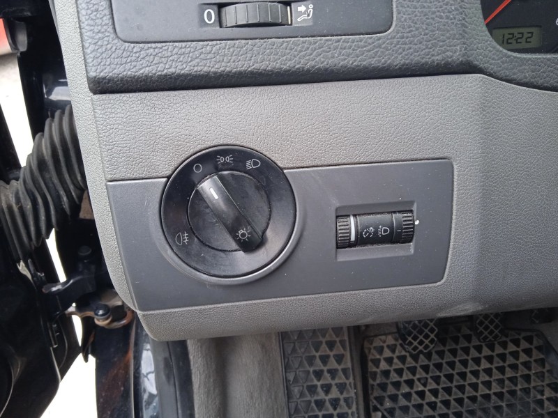 volkswagen multivan t5 (7hm, 7hn, 7hf, 7ef, 7em, 7en) del año 2005