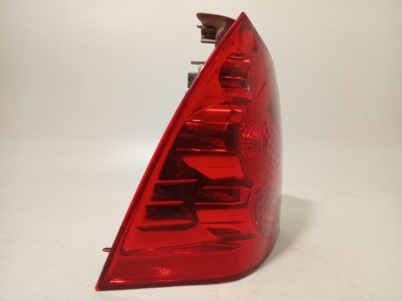 Recambio de piloto trasero izquierdo para peugeot 307 break (3e) 2.0 hdi 135 referencia OEM IAM 6350X2  