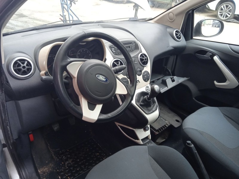 ford ka (ru8) del año 2010