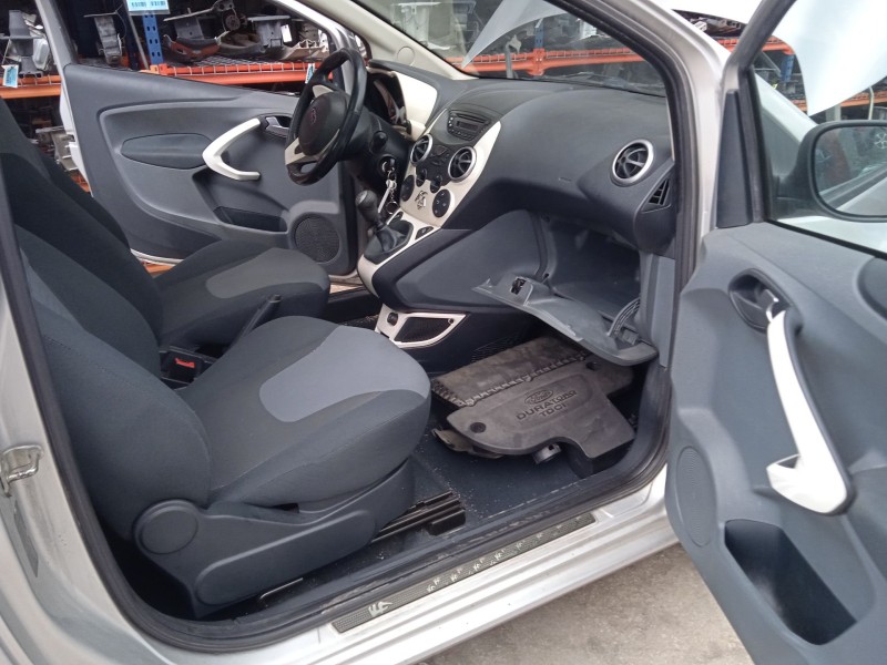 ford ka (ru8) del año 2010