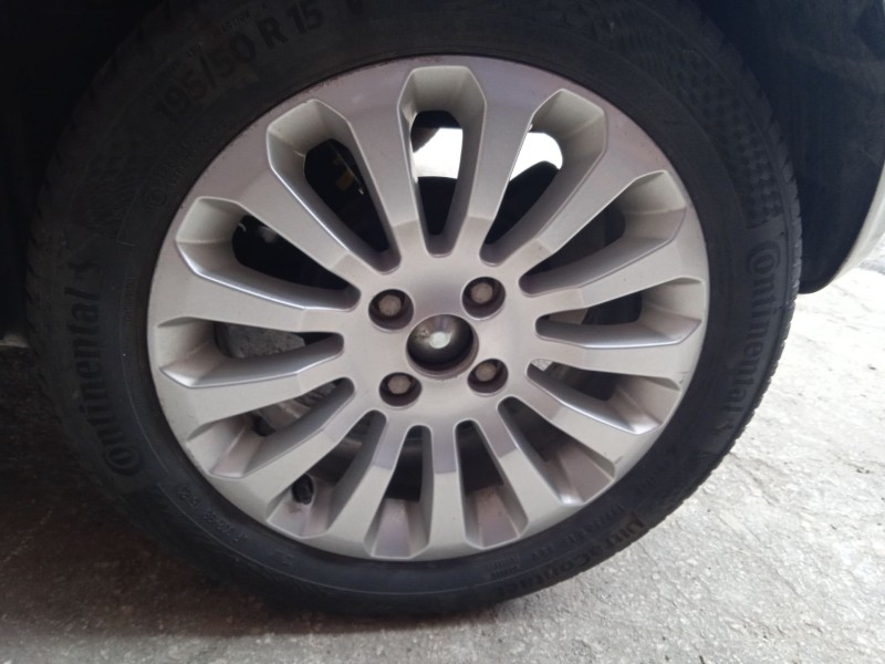 ford ka (ru8) del año 2010