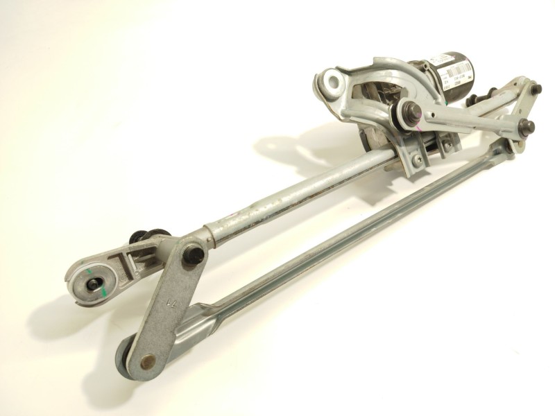 Recambio de motor limpia delantero para lynk & co 01 phev referencia OEM IAM 8889502195  