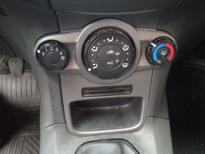 ford fiesta vi (cb1, ccn) del año 2017