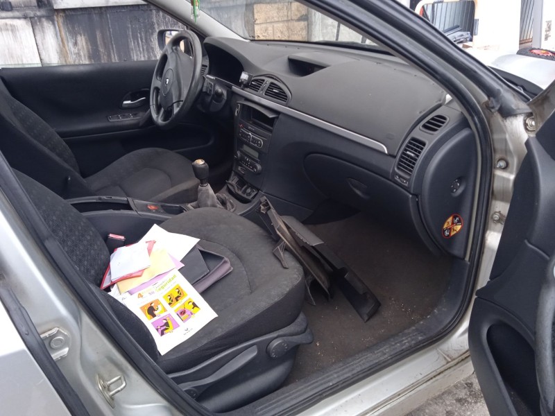 renault laguna ii (bg0/1_) del año 2005