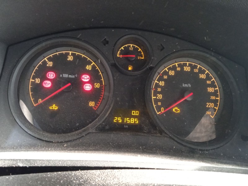 opel zafira / zafira family b (a05) del año 2010