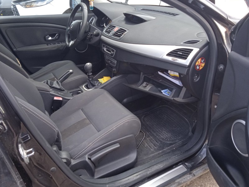 renault megane iii grandtour (kz0/1) del año 2009