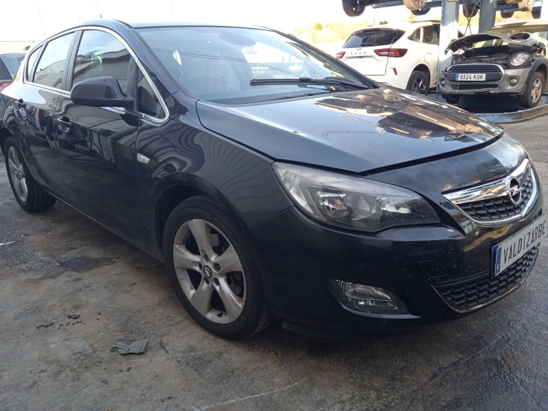 opel astra j (p10) del año 2010