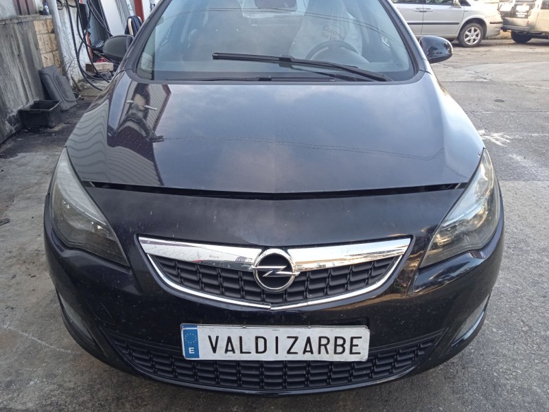 opel astra j (p10) del año 2010