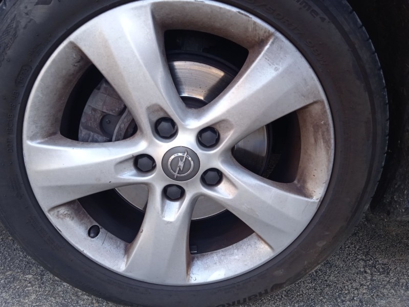 opel astra j (p10) del año 2010