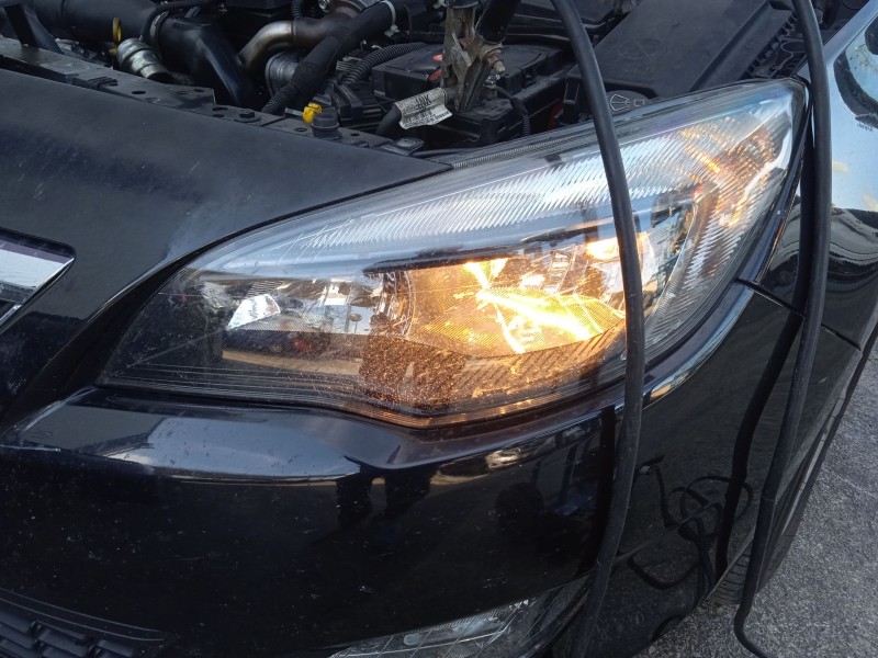 opel astra j (p10) del año 2010