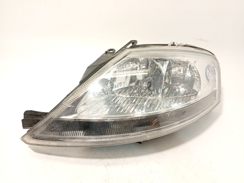 Recambio de faro izquierdo para citroën c3 i (fc_, fn_) 1.4 hdi referencia OEM IAM 620885  