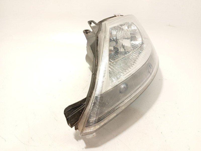 Recambio de faro izquierdo para citroën c3 i (fc_, fn_) 1.4 hdi referencia OEM IAM 620885  