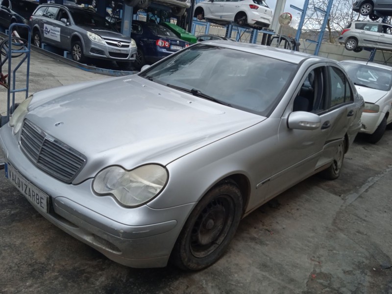 mercedes-benz clase c (w203) del año 2003
