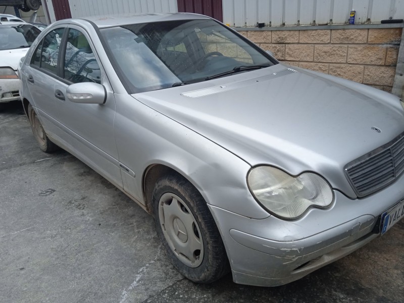 mercedes-benz clase c (w203) del año 2003
