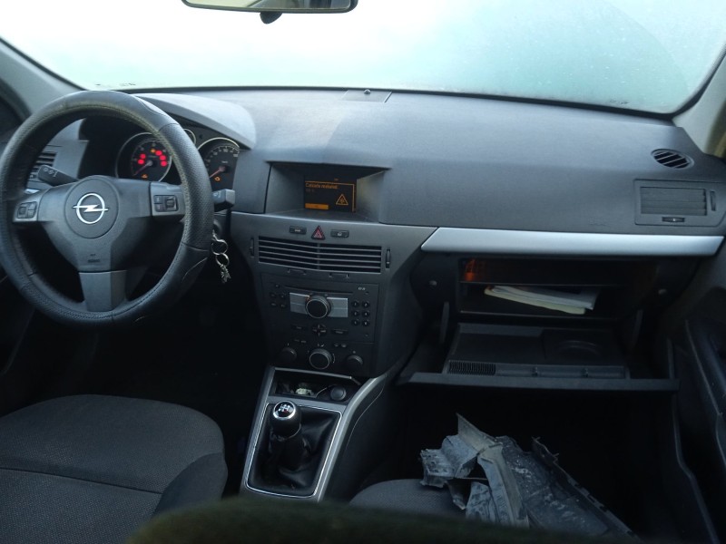 opel astra h (a04) del año 2005