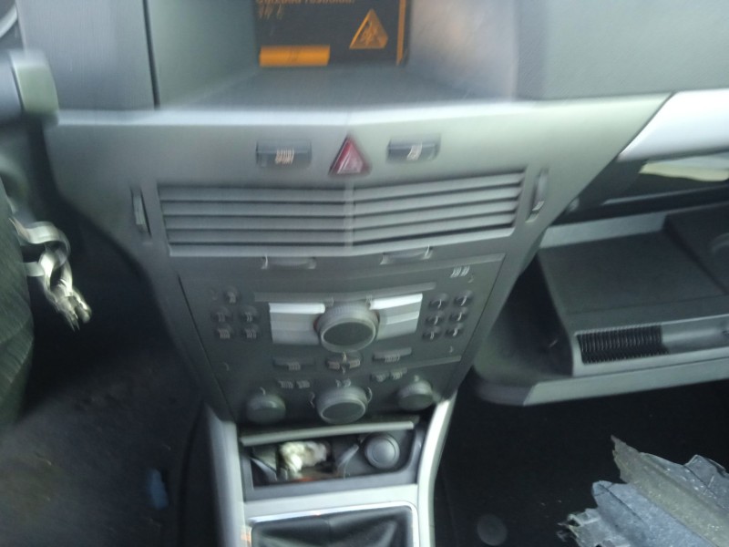 opel astra h (a04) del año 2005